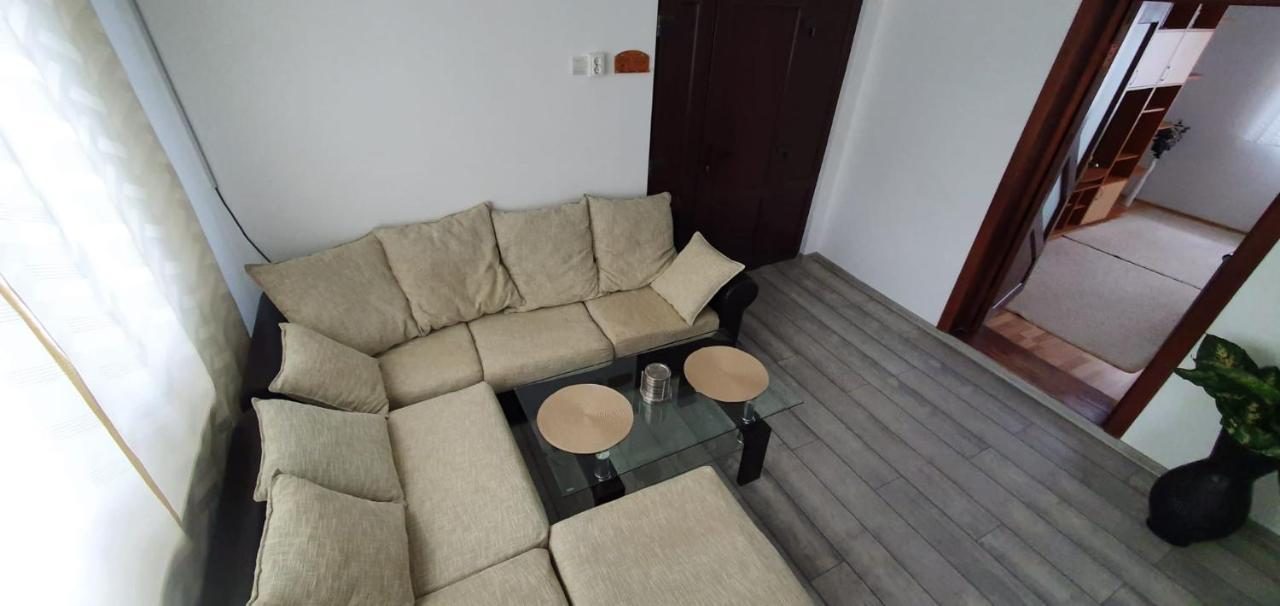 شقة Casa Alex Si Daiana Orşova المظهر الخارجي الصورة